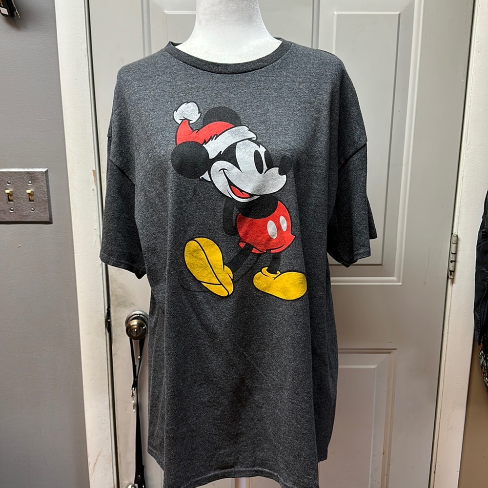 Delta Gray Short Sleeve Tee with Cartoon Design